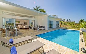Villas Agua Dulce